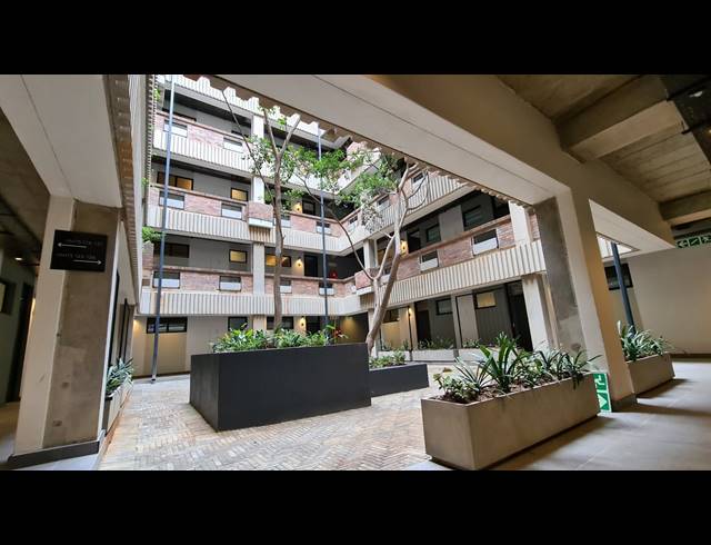 1 BEDROOM APARTMENT FOR SALE IN SANDOWN